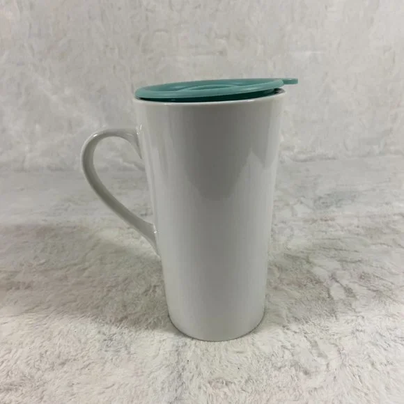 “A Whole Latté Happy” Hallmark Ceramic Travel Mug with lid Hallmark - Picture 2 of 8